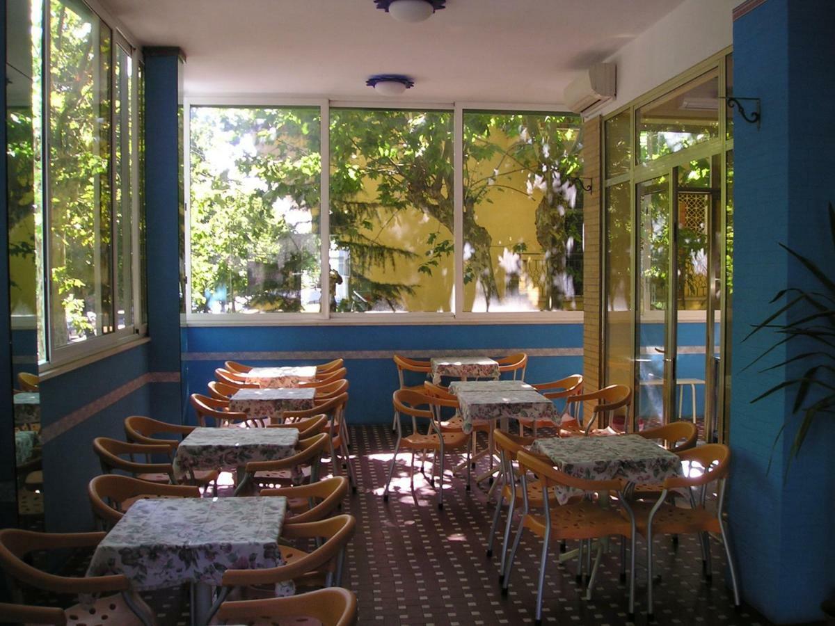 Hotel Bellevue Cesenatico Dış mekan fotoğraf