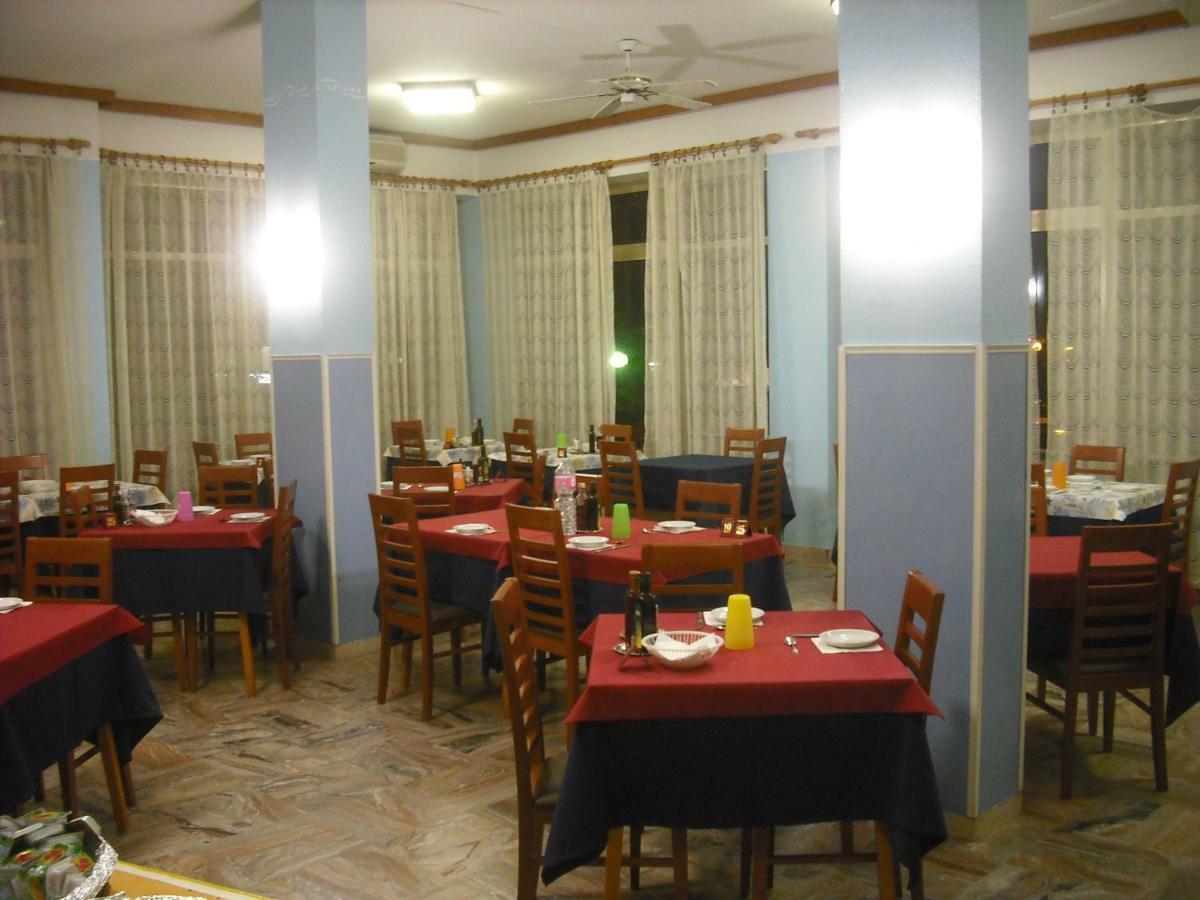 Hotel Bellevue Cesenatico Dış mekan fotoğraf